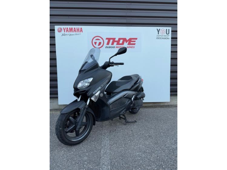 YAMAHA XMAX 125 MOMO DESIGN