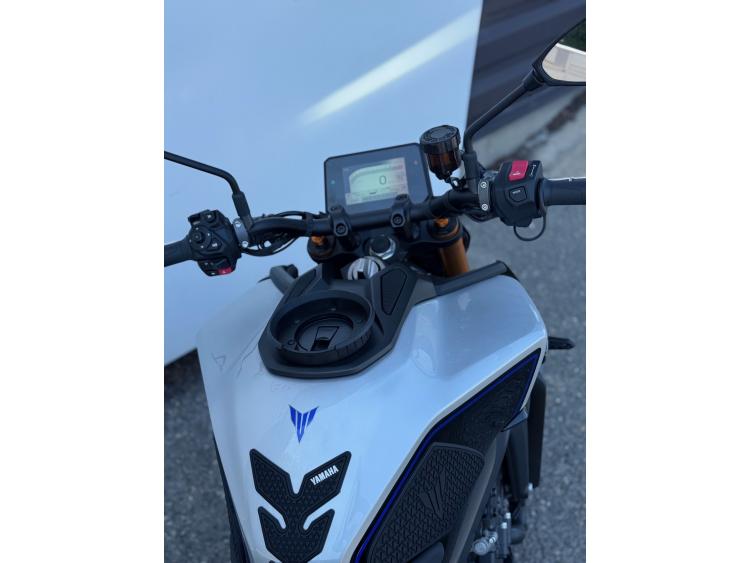 YAMAHA MT-09 SP