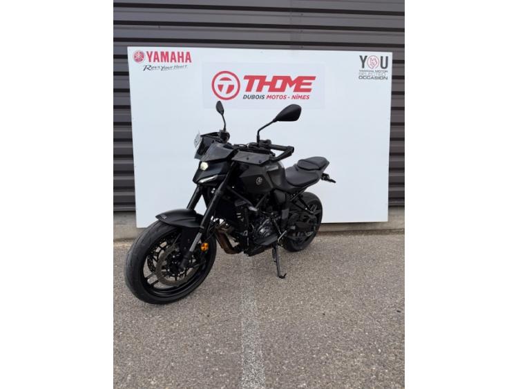 YAMAHA MT-07 FULL BLACK (47.5CV) GARANTIE CONSTRUCTEUR 5 ANS