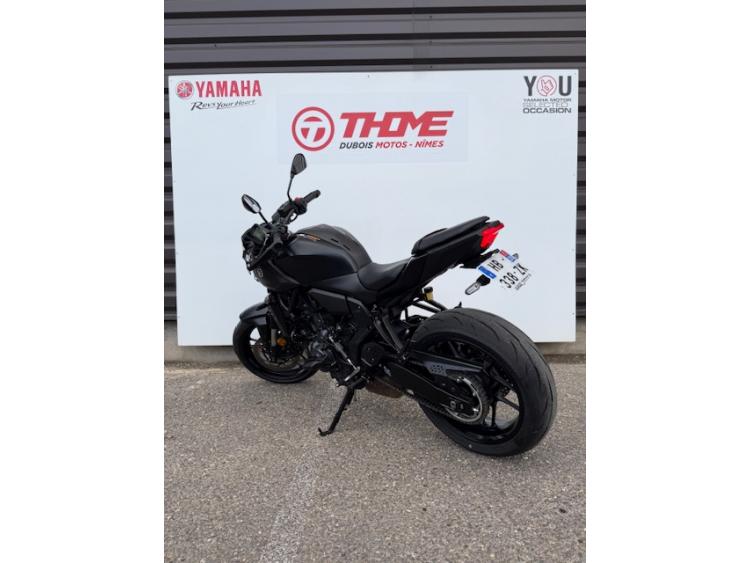 YAMAHA MT-07 FULL BLACK (47.5CV) GARANTIE CONSTRUCTEUR 5 ANS