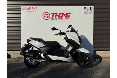 YAMAHA XMAX 125