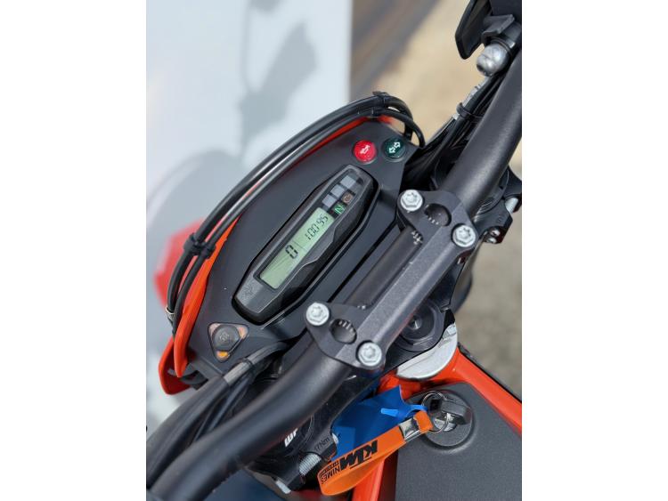 KTM 690 SMC R