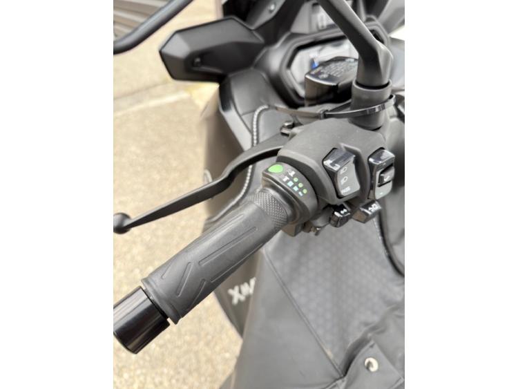 YAMAHA XMAX 125 TECH MAX